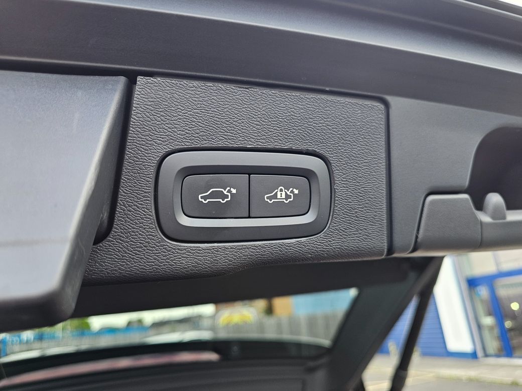 2025 Volvo XC60