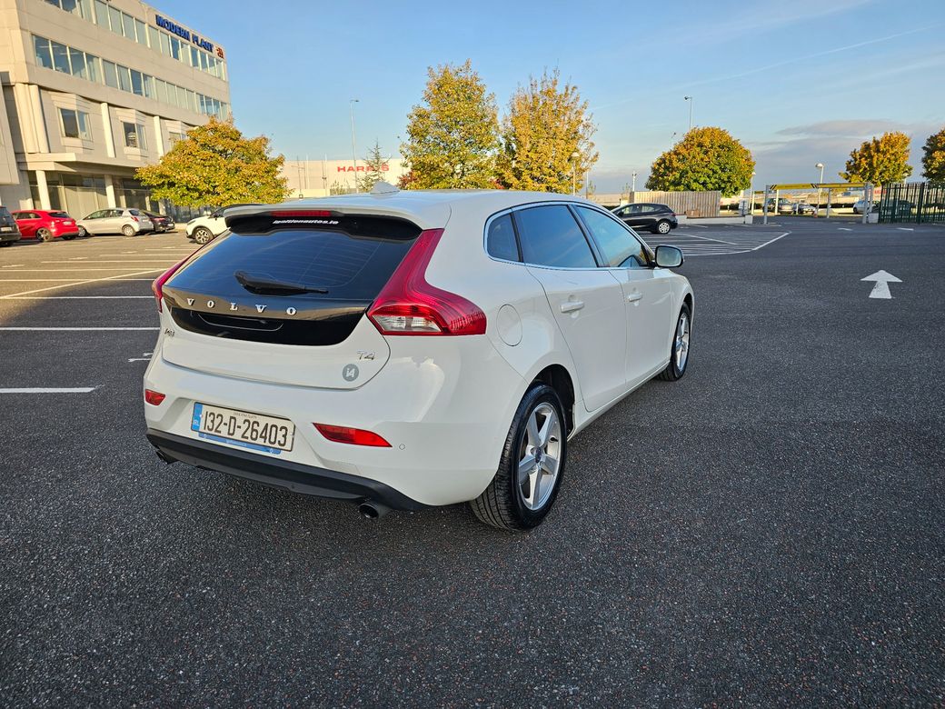 2013 Volvo V40
