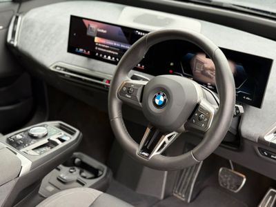 2025 BMW iX