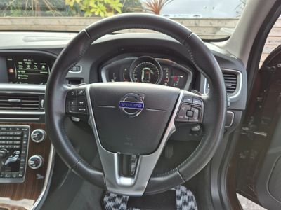 2017 Volvo V60 Cross Country