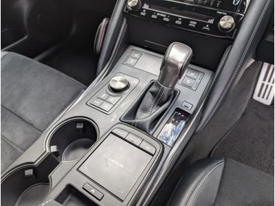 2023 Lexus IS 300h