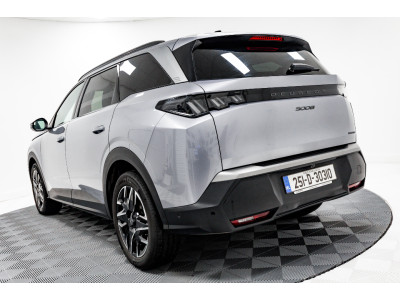 2025 Peugeot 5008