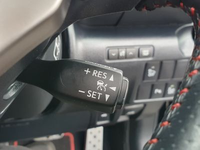 2015 Lexus IS 300h