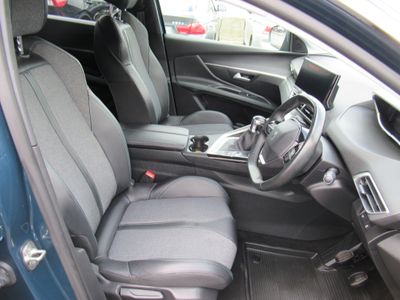 2022 Peugeot 5008