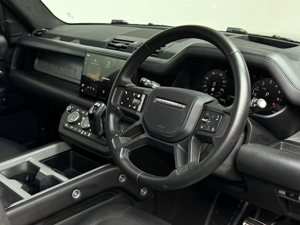 2025 Land Rover Defender