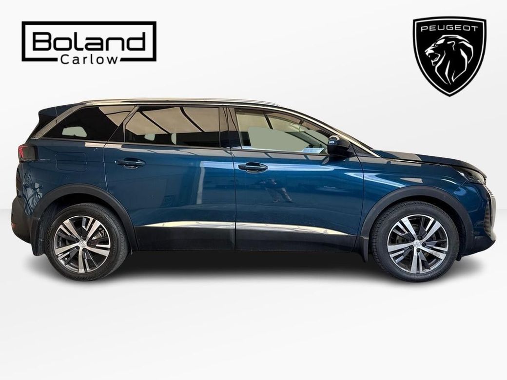 2021 Peugeot 5008