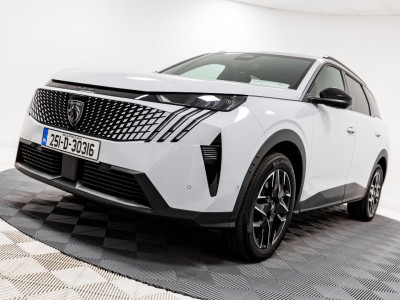 2025 Peugeot 5008