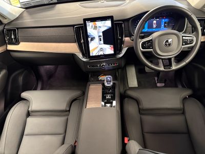 2025 Volvo XC90