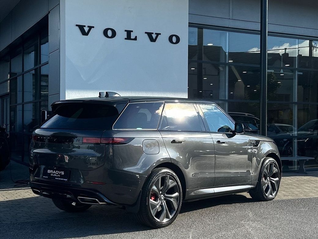 2025 Land Rover Range Rover Sport