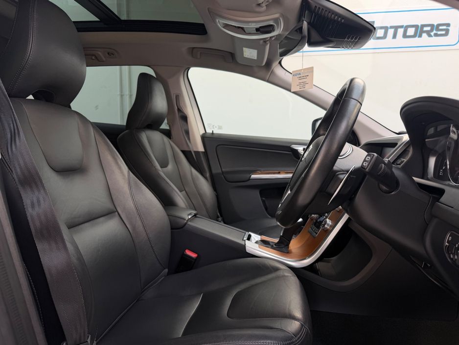 2017 Volvo XC60