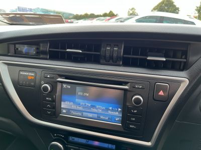 2015 Toyota Auris