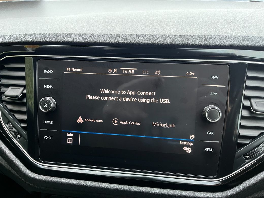 2022 Volkswagen T-Roc