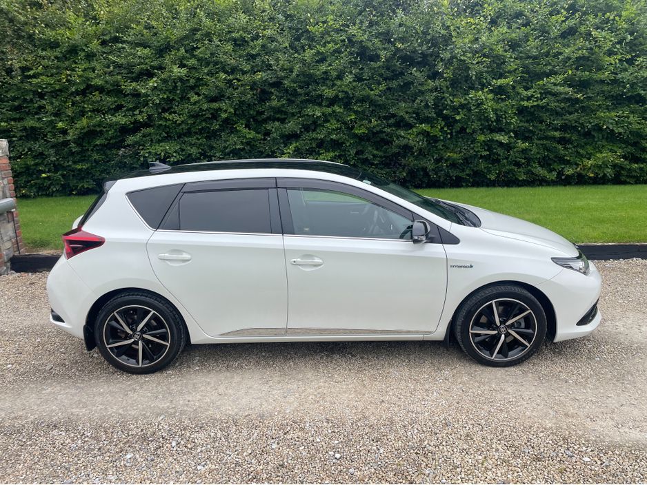 2017 Toyota Auris