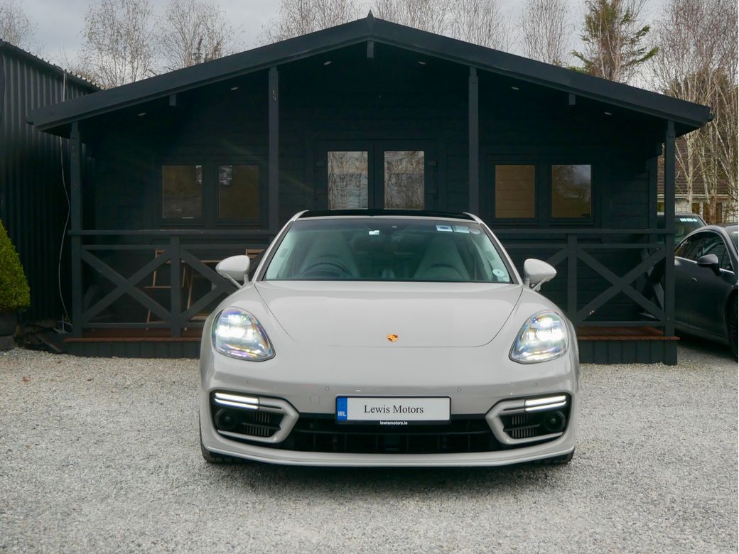 2023 Porsche Panamera