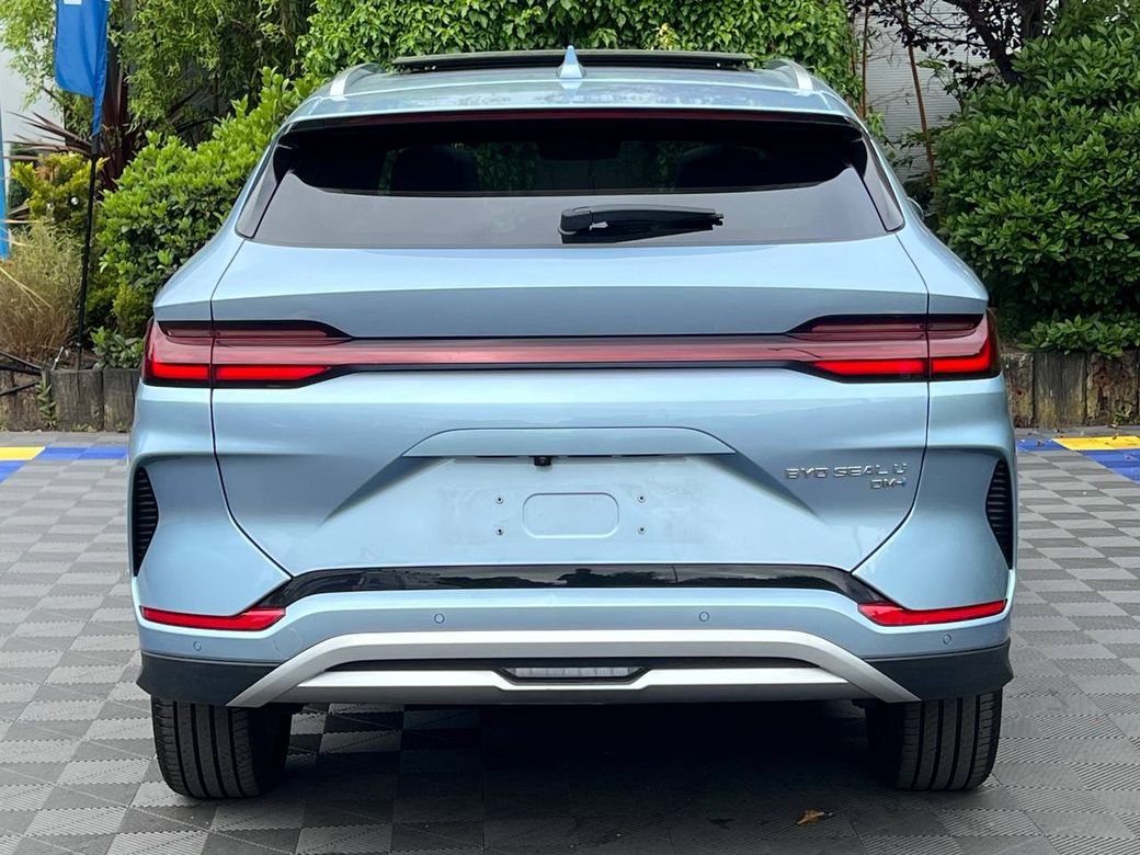 2025 BYD Seal U