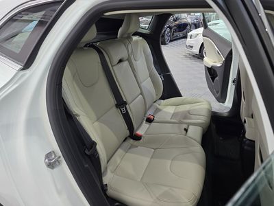 2018 Volvo V40