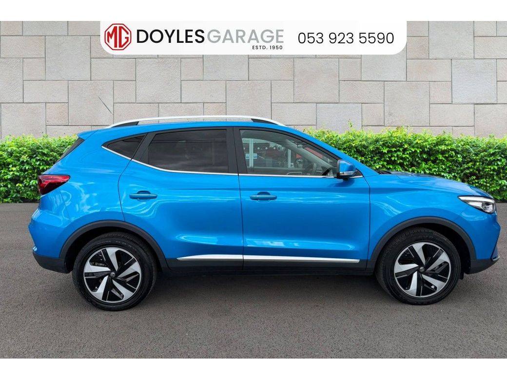 2025 MG ZS