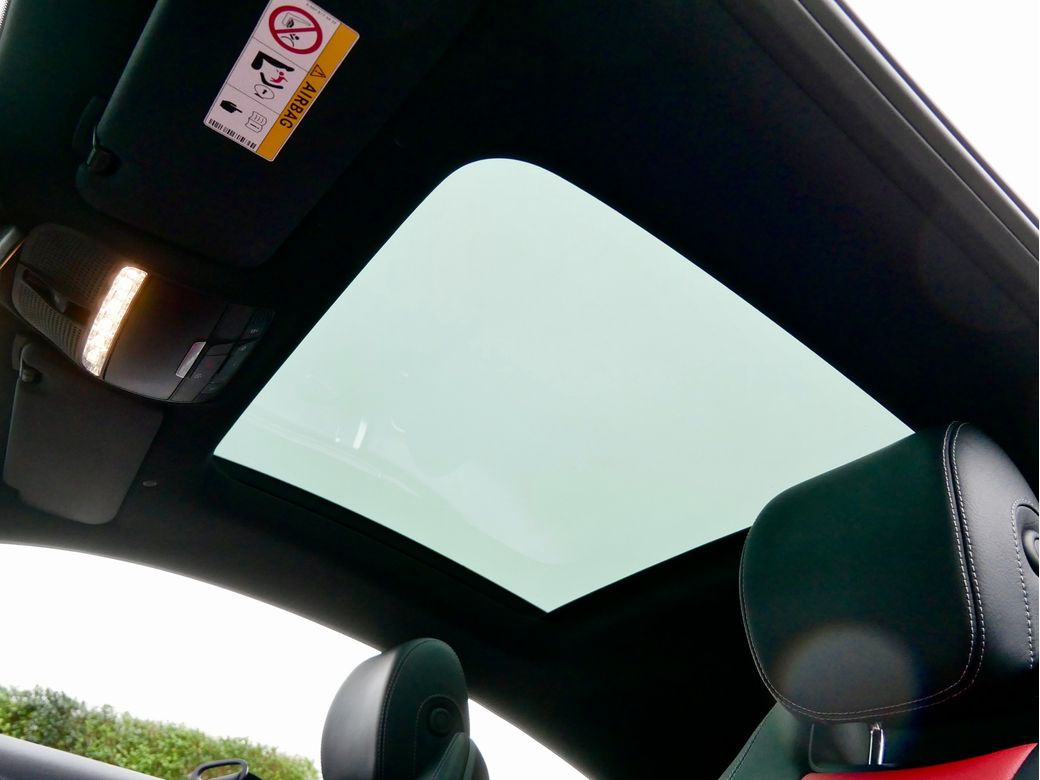 2019 Mercedes-Benz E 300