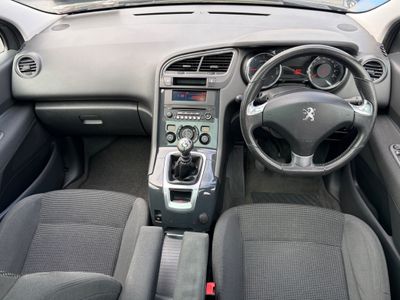 2016 Peugeot 5008