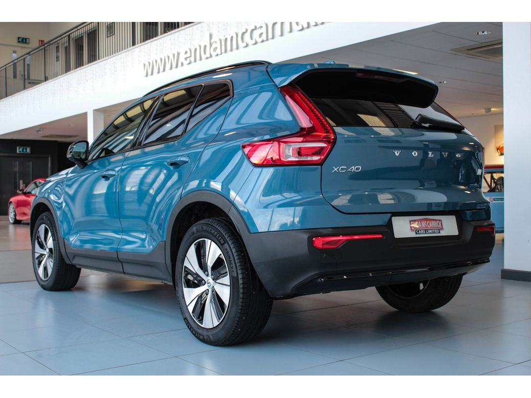 2023 Volvo XC40