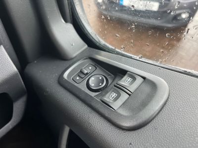 2022 Renault Master