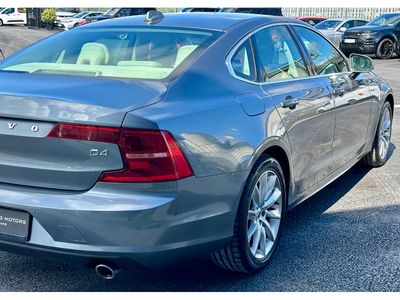 2021 Volvo S90