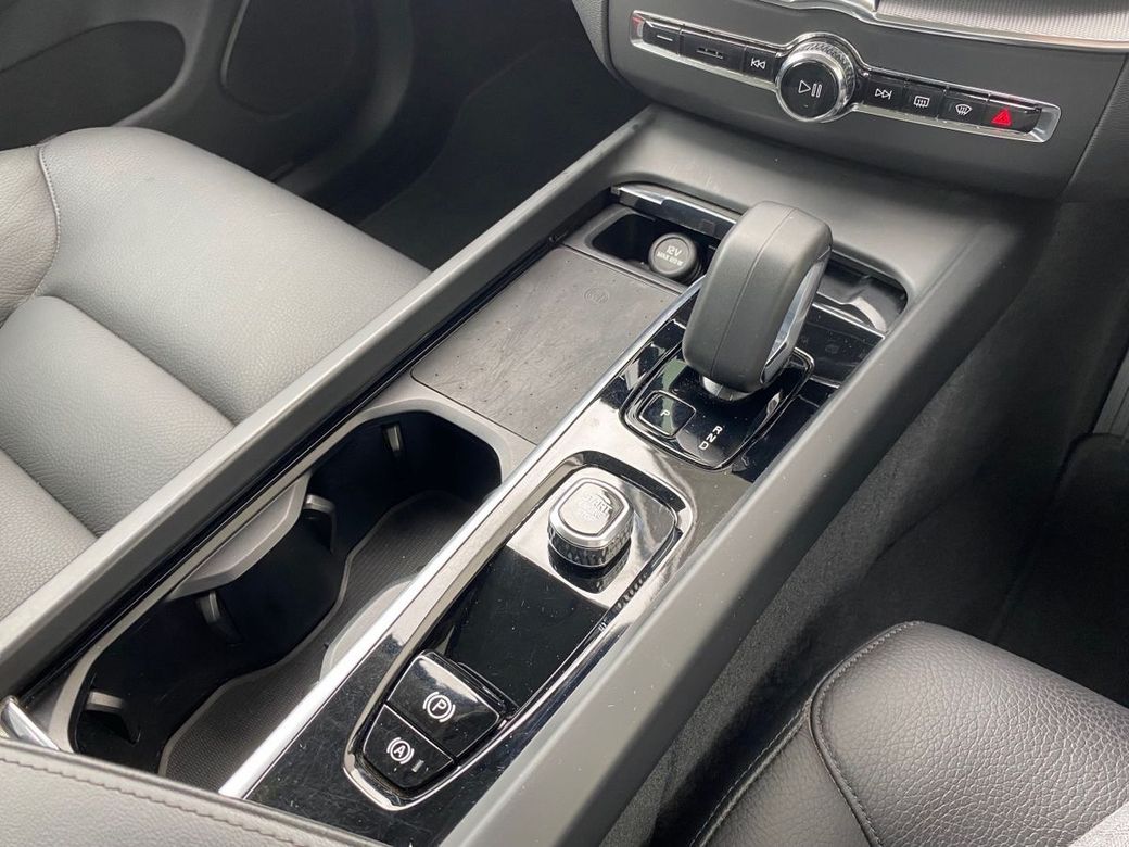 2022 Volvo XC60