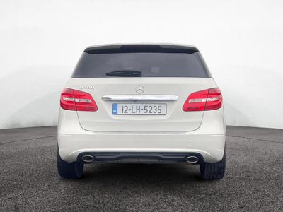 2012 Mercedes-Benz B 180