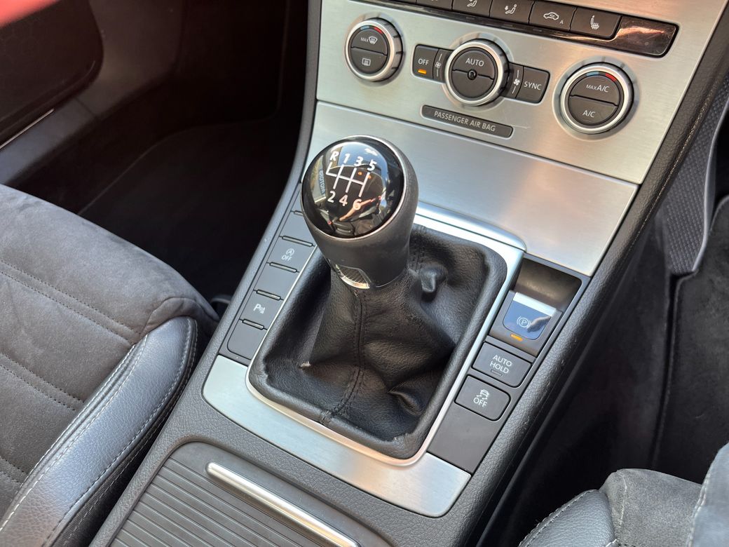 2014 Volkswagen Passat