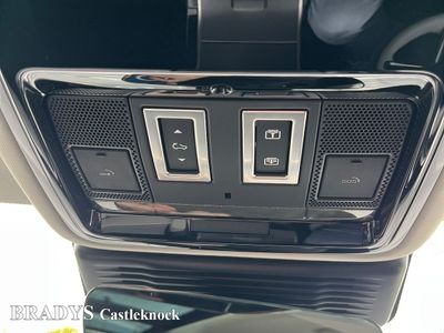2025 Land Rover Range Rover Velar