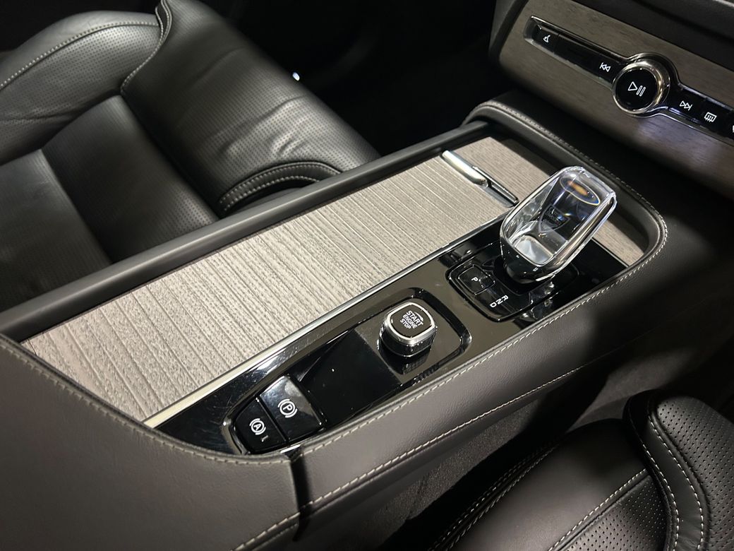 2022 Volvo XC90