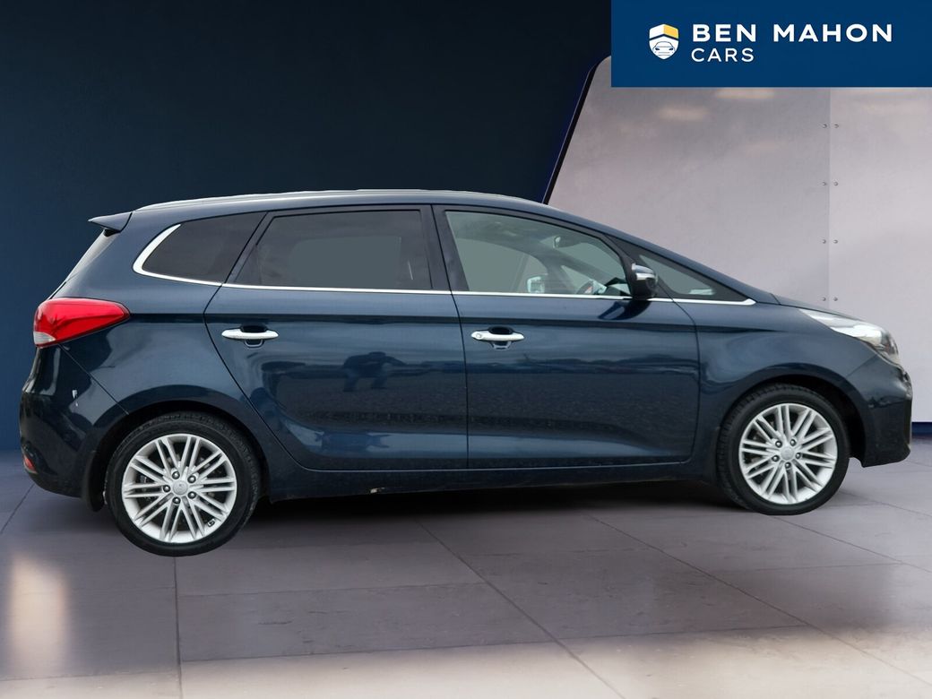 2017 Kia Carens