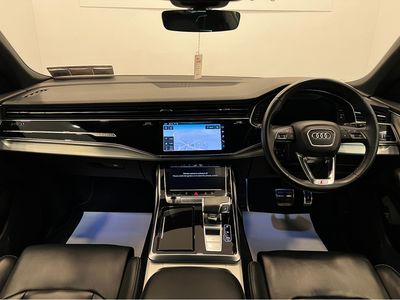 2020 Audi Q8