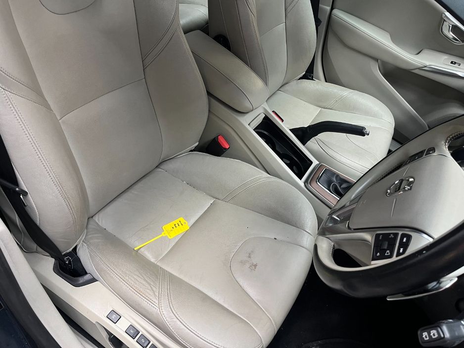 2019 Volvo V40