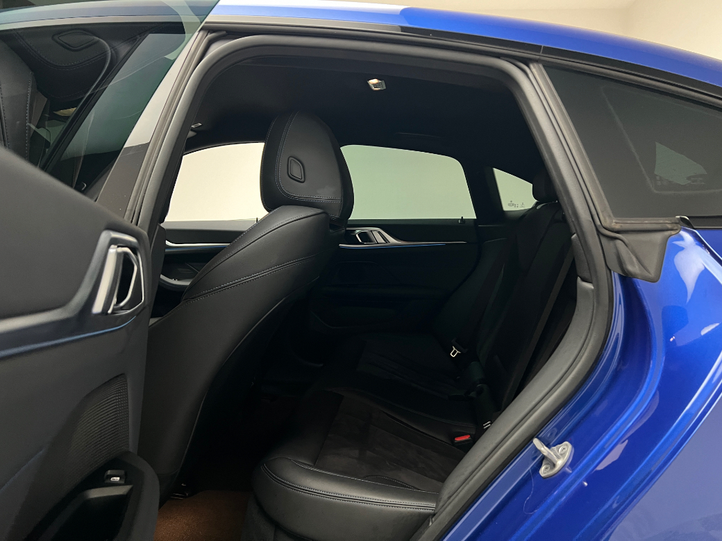 2022 BMW i4