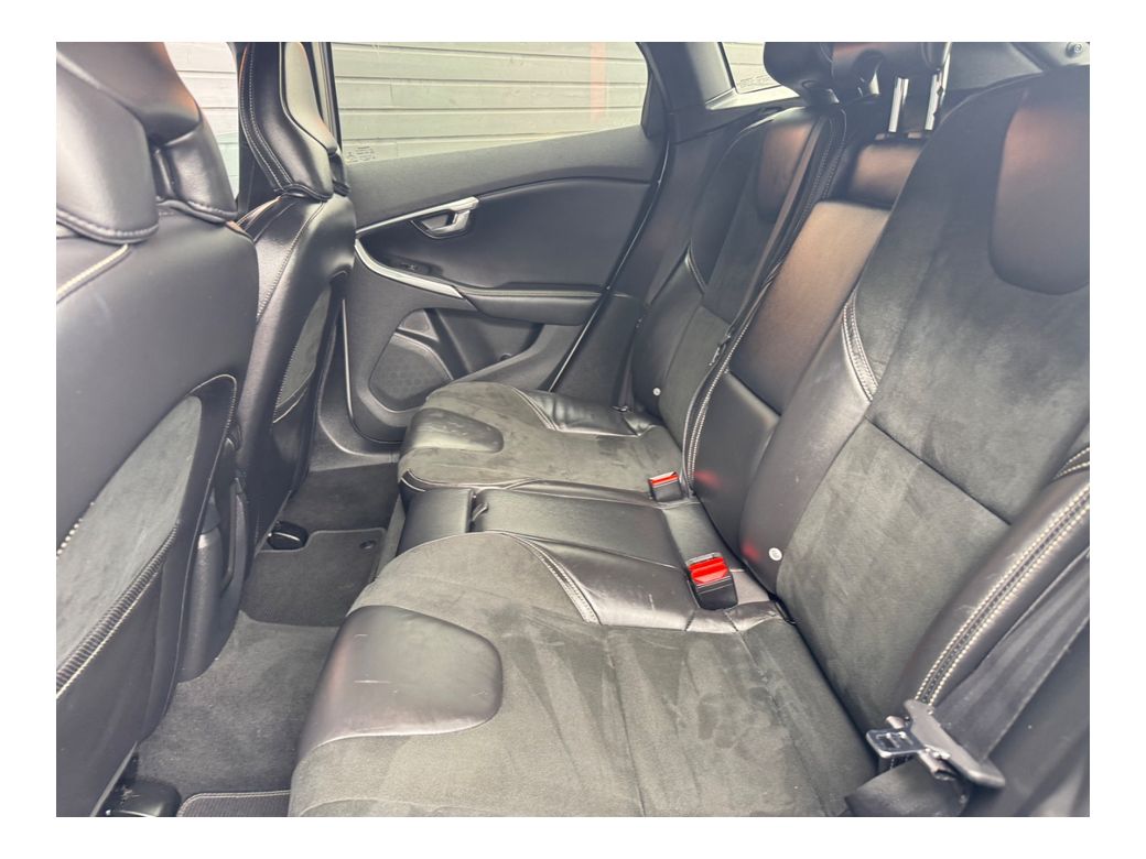 2016 Volvo V40
