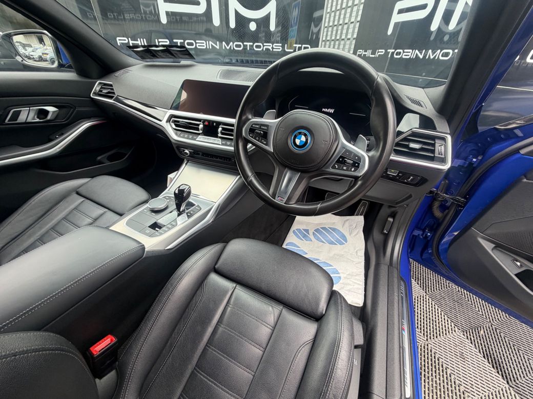 2021 BMW 330
