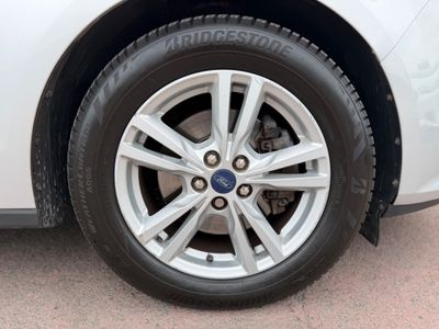 2017 Ford Galaxy