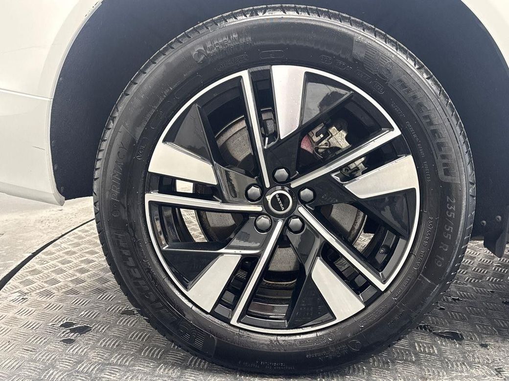 2025 Volvo XC60