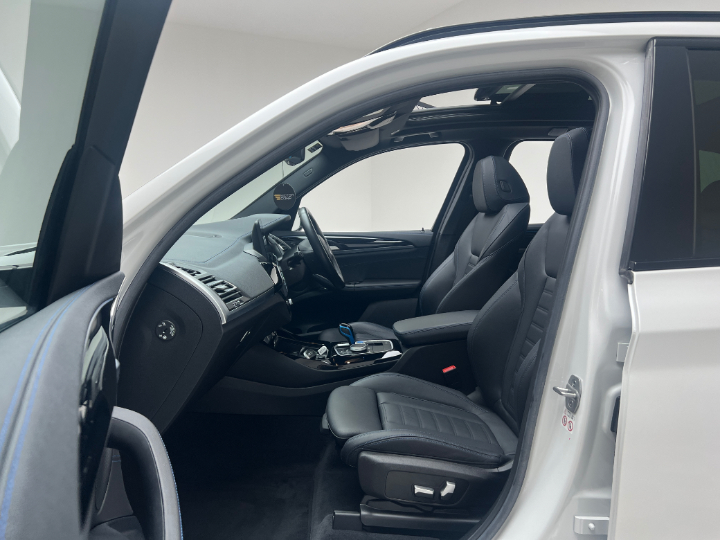 2022 BMW iX3