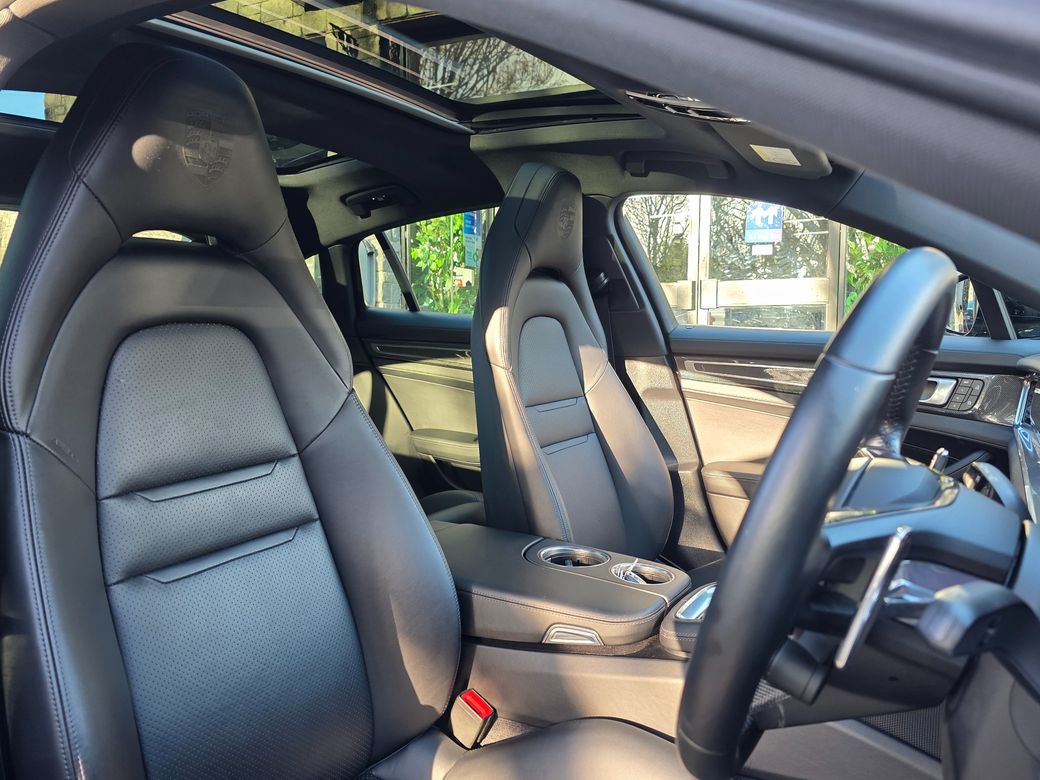 2023 Porsche Panamera