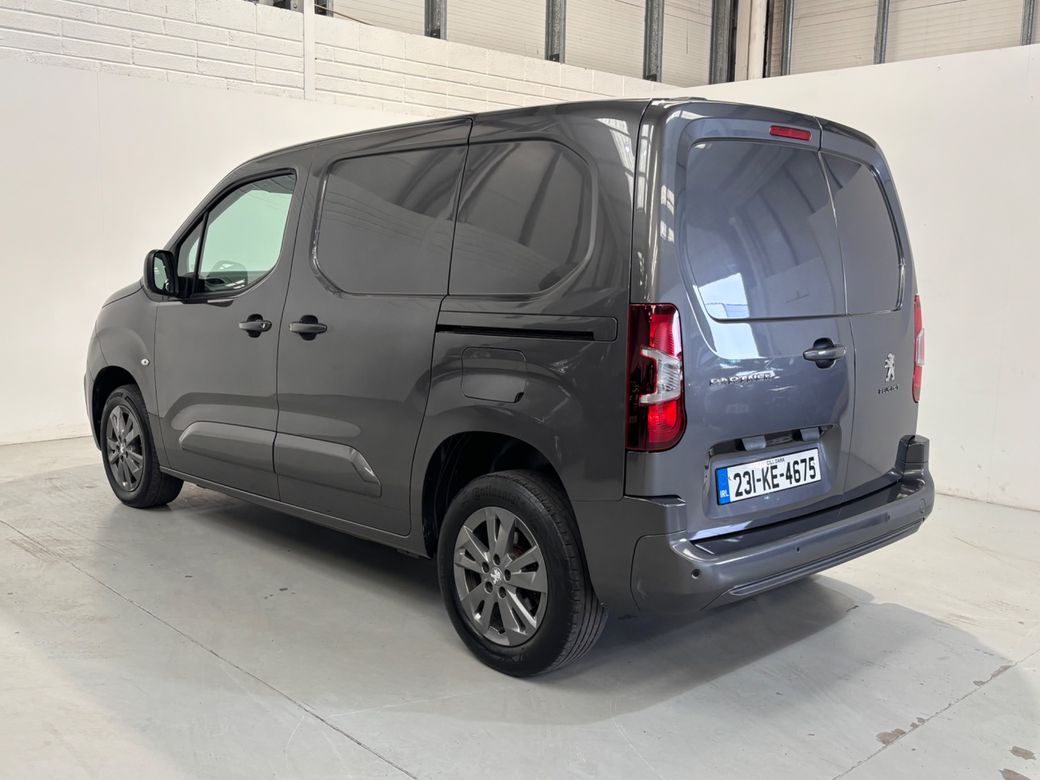 2023 Peugeot Partner