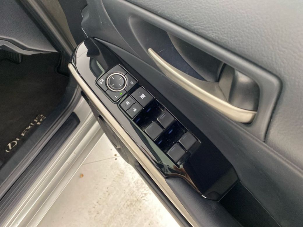2019 Lexus IS