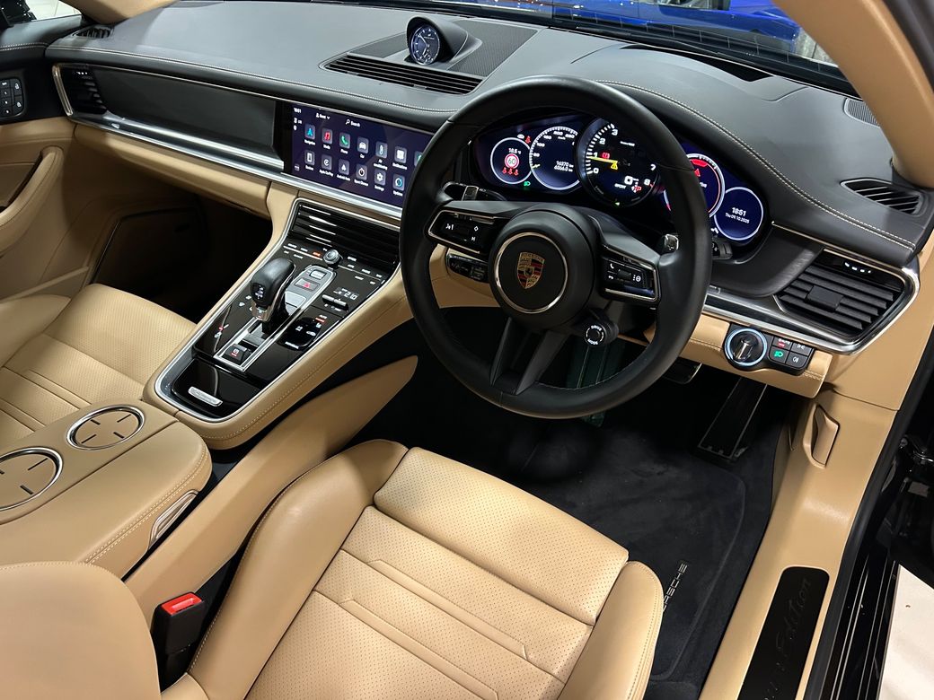 2023 Porsche Panamera