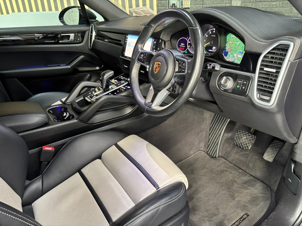 2023 Porsche Cayenne