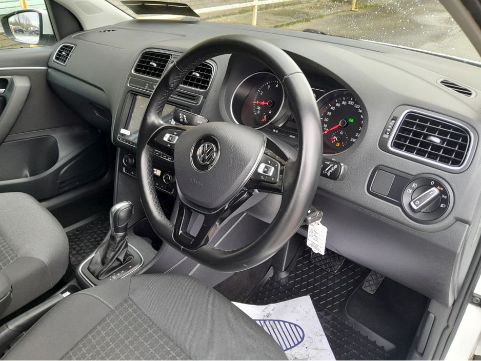 2017 Volkswagen Polo