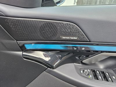 2025 BMW i5