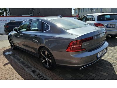 2017 Volvo S90