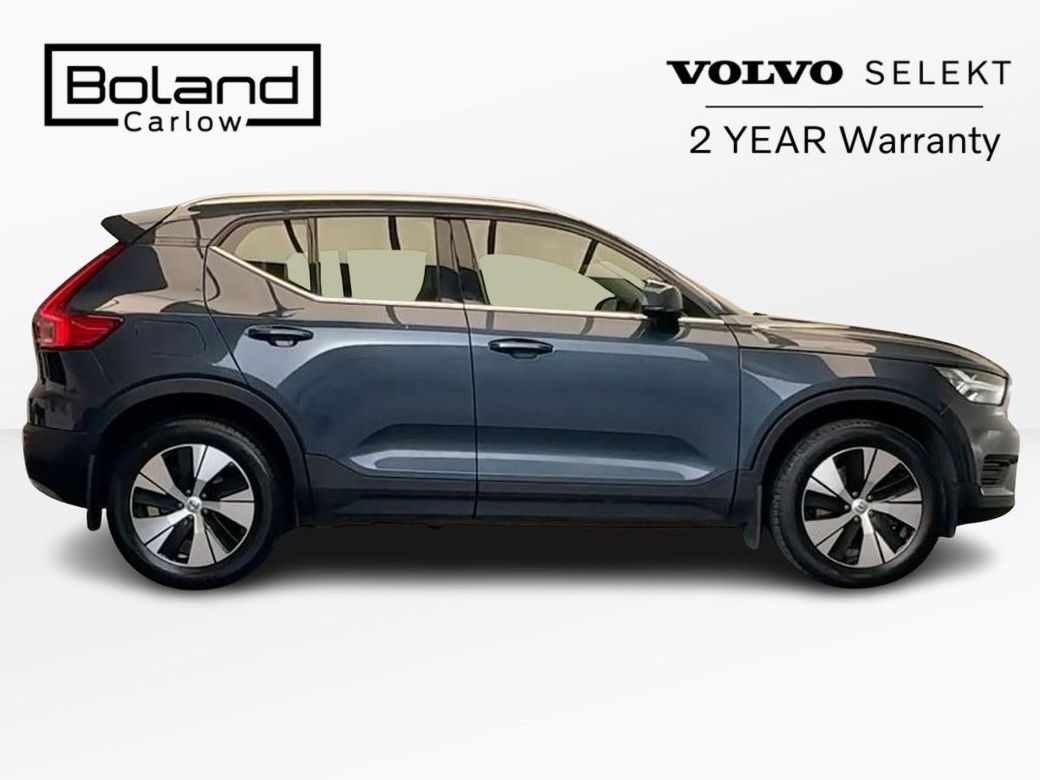 2022 Volvo XC40
