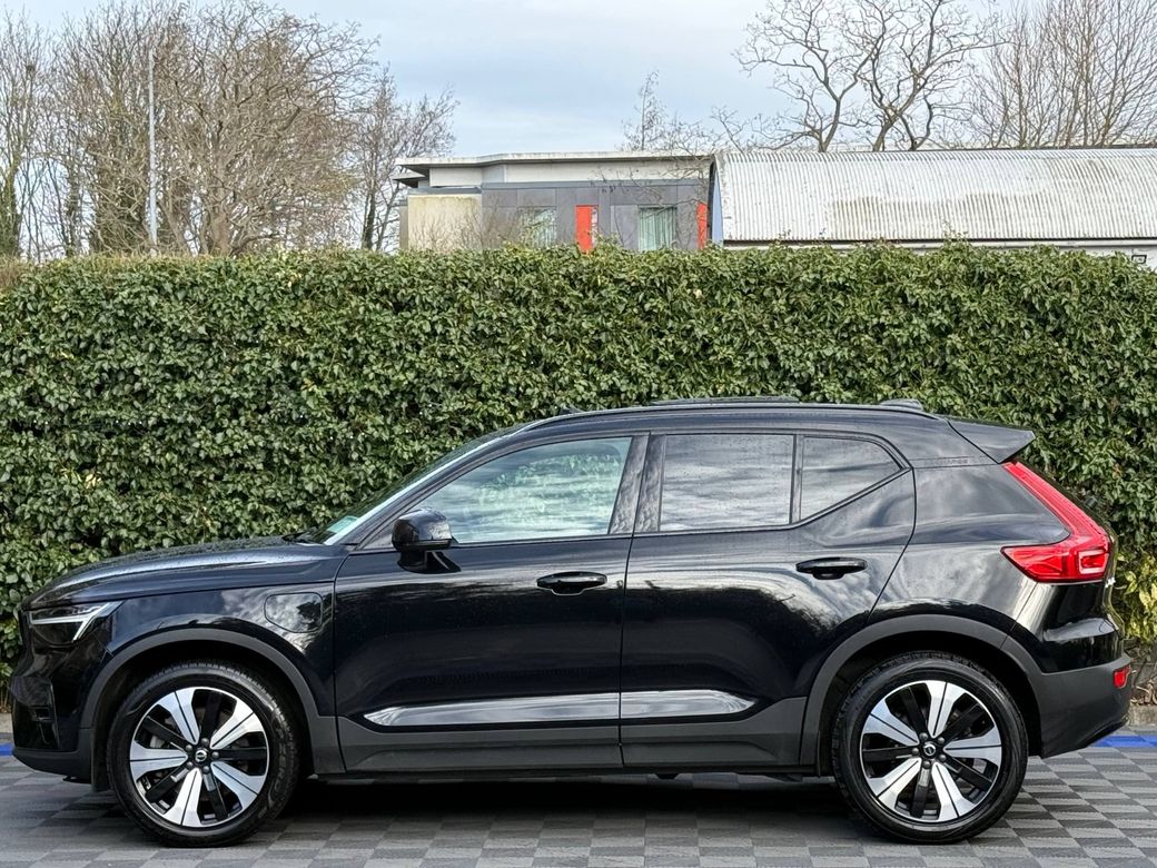 2022 Volvo XC40